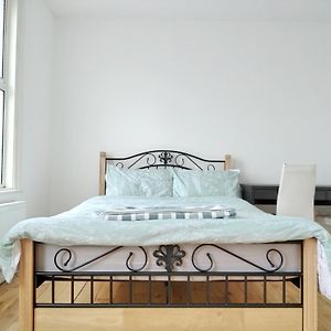 Cosy Rooms Near Canary Wharf & The O2